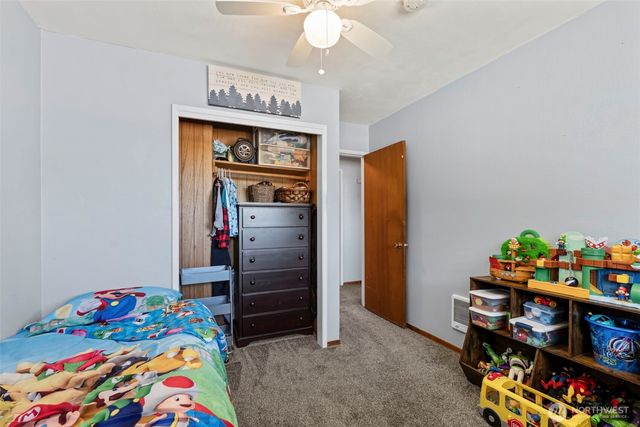 719 2nd Ave NE, Napavine, WA 98565