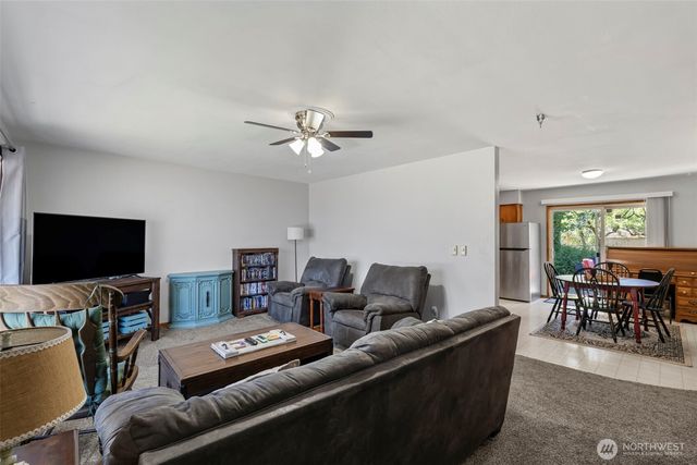 719 2nd Ave NE, Napavine, WA 98565