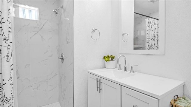 20 Russell Road 69, Salinas, CA 93906