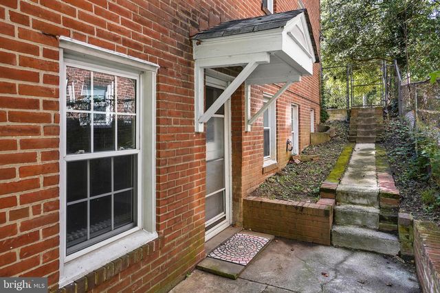 8511 FLOWER AVE, Takoma Park, MD 20912