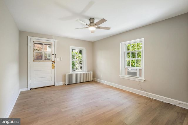 8511 FLOWER AVE, Takoma Park, MD 20912