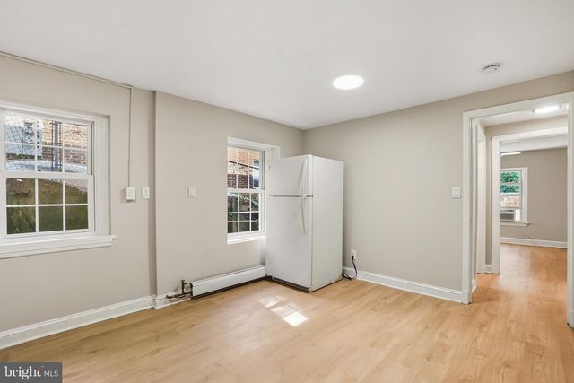 8511 FLOWER AVE, Takoma Park, MD 20912