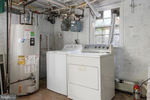 8511 FLOWER AVE, Takoma Park, MD 20912