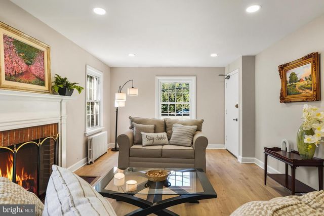 8511 FLOWER AVE, Takoma Park, MD 20912