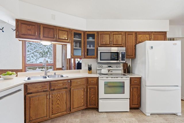 4780 W Donges LANE, Brown Deer, WI 53223