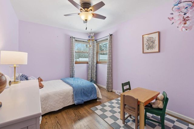 4780 W Donges LANE, Brown Deer, WI 53223