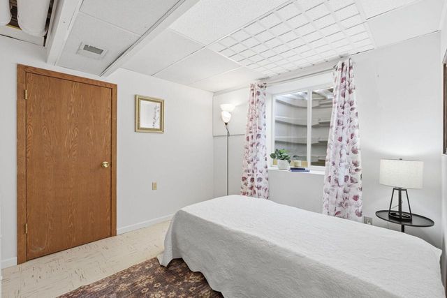 4780 W Donges LANE, Brown Deer, WI 53223