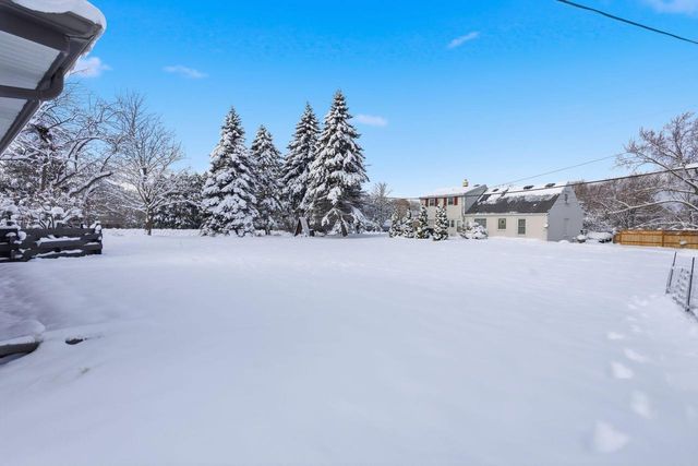 4780 W Donges LANE, Brown Deer, WI 53223