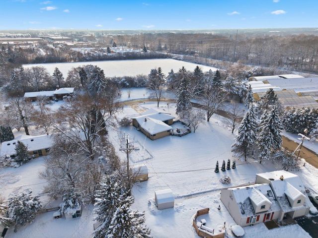 4780 W Donges LANE, Brown Deer, WI 53223