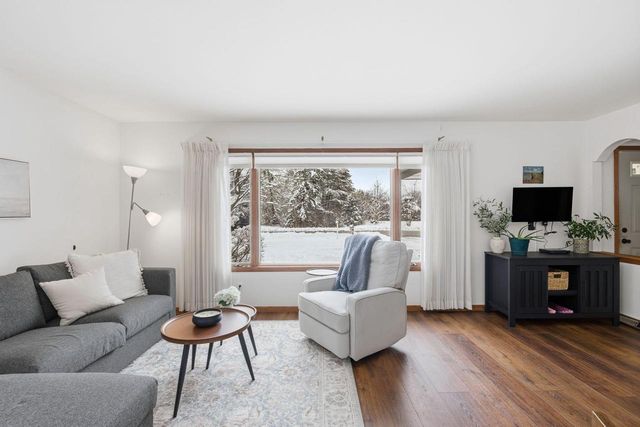 4780 W Donges LANE, Brown Deer, WI 53223