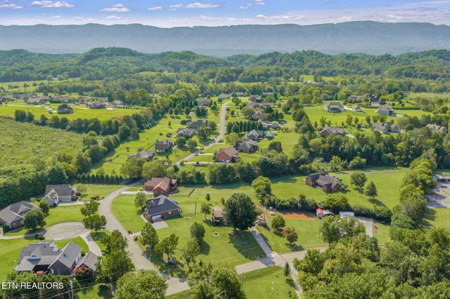 4322 Mint Rd, Maryville, TN 37803
