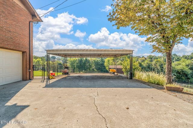 4322 Mint Rd, Maryville, TN 37803