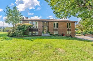4322 Mint Rd, Maryville, TN 37803
