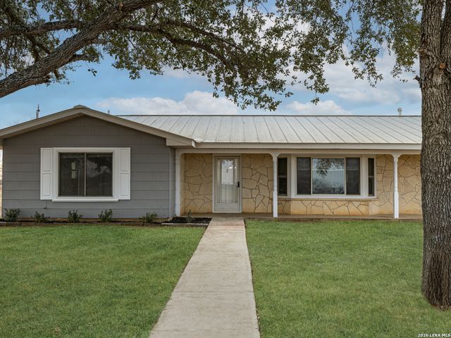 19749 State Highway 16 S, Von Ormy, TX 78073