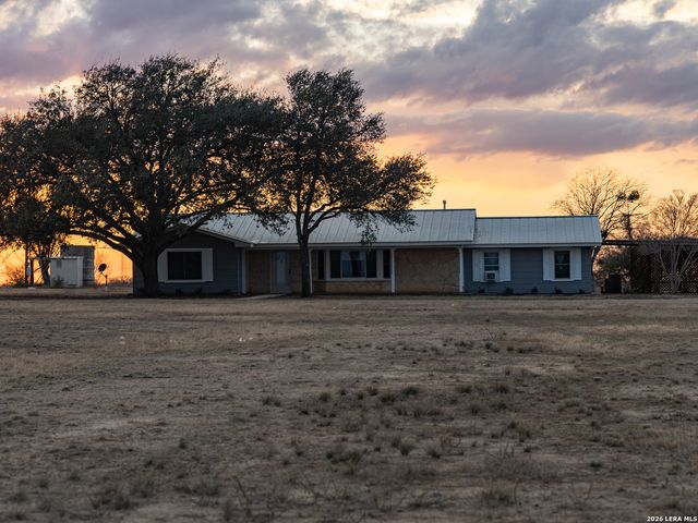 19749 State Highway 16 S, Von Ormy, TX 78073