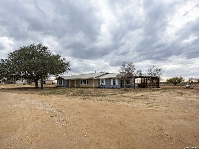 19749 State Highway 16 S, Von Ormy, TX 78073
