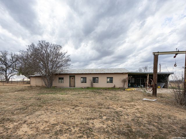 19749 State Highway 16 S, Von Ormy, TX 78073