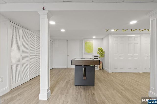 10 Homestead Road, Elmwood Park, NJ 07407
