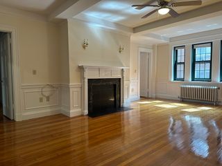 124 Bowdoin 97, Boston, MA 02108