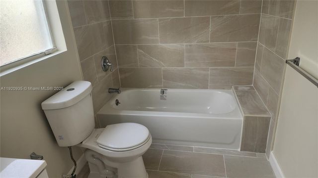 829 SW 3rd St, Miami, FL 33130