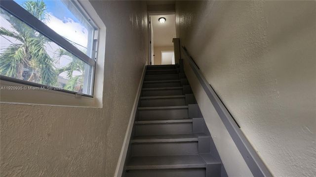 829 SW 3rd St, Miami, FL 33130