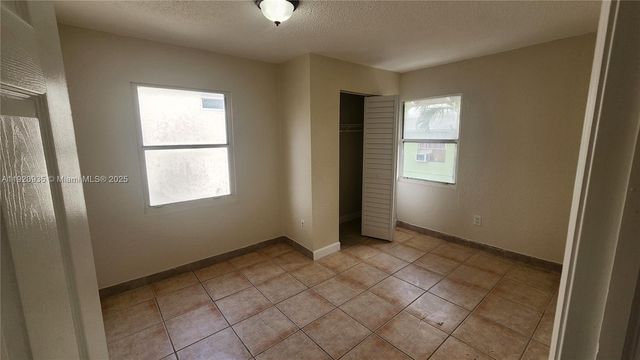 829 SW 3rd St, Miami, FL 33130