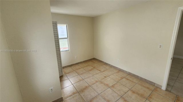 829 SW 3rd St, Miami, FL 33130