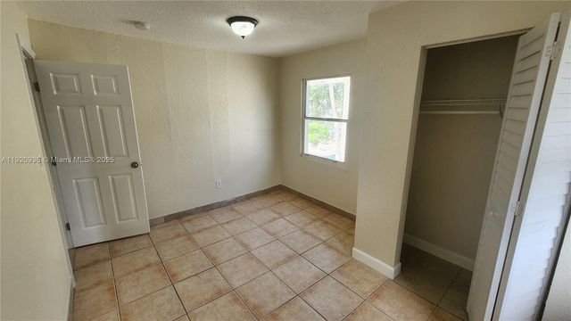 829 SW 3rd St, Miami, FL 33130