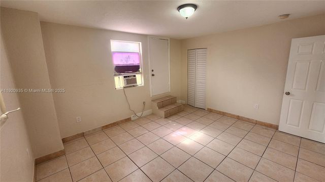 829 SW 3rd St, Miami, FL 33130