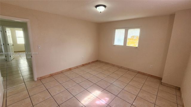 829 SW 3rd St, Miami, FL 33130