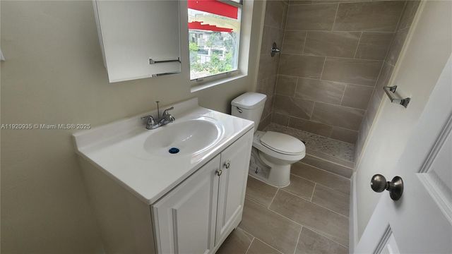 829 SW 3rd St, Miami, FL 33130