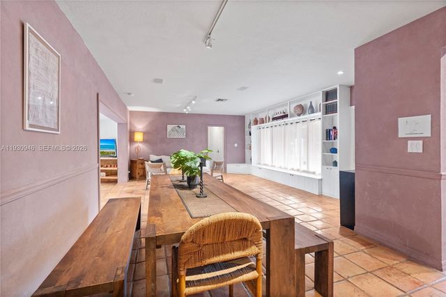 1344 Seabreeze Blvd, Fort Lauderdale, FL 33316