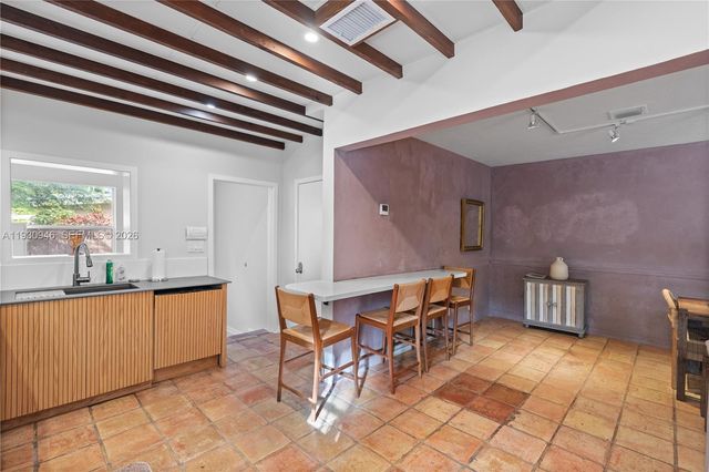 1344 Seabreeze Blvd, Fort Lauderdale, FL 33316