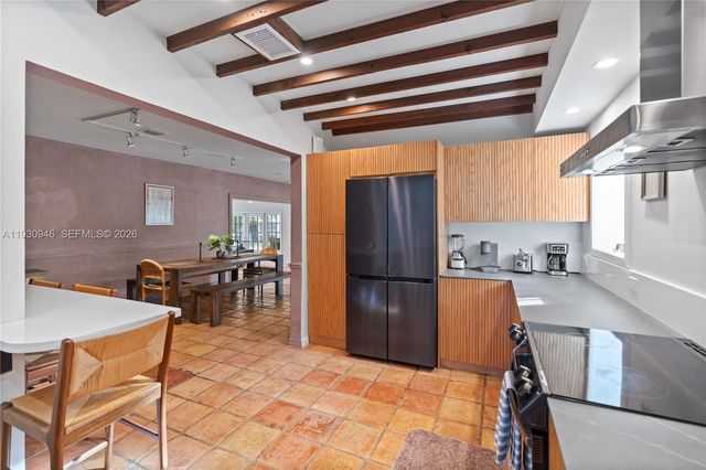 1344 Seabreeze Blvd, Fort Lauderdale, FL 33316