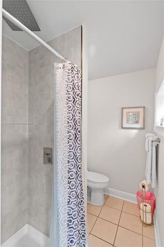 1344 Seabreeze Blvd, Fort Lauderdale, FL 33316