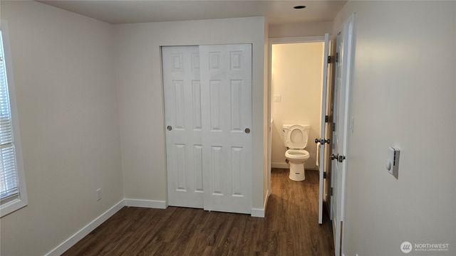 7329 15th Avenue NW, Seattle, WA 98107