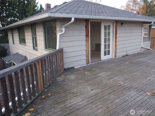 7329 15th Avenue NW, Seattle, WA 98107