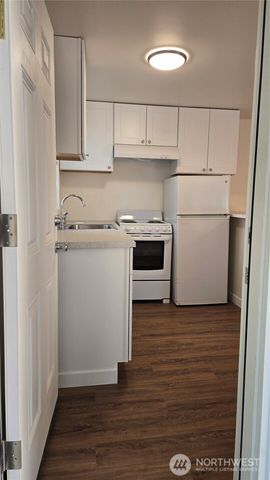 7329 15th Avenue NW, Seattle, WA 98107