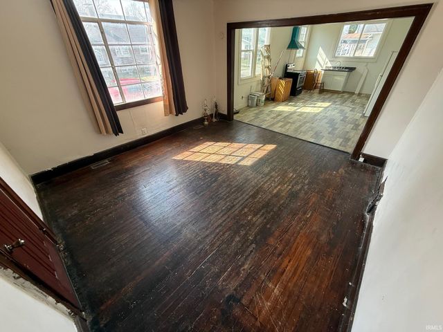 1019 S Bedford Avenue, Evansville, IN 47714