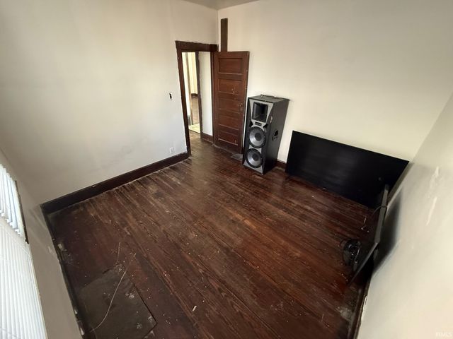 1019 S Bedford Avenue, Evansville, IN 47714