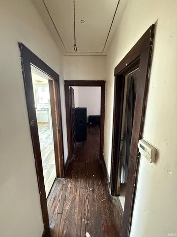 1019 S Bedford Avenue, Evansville, IN 47714