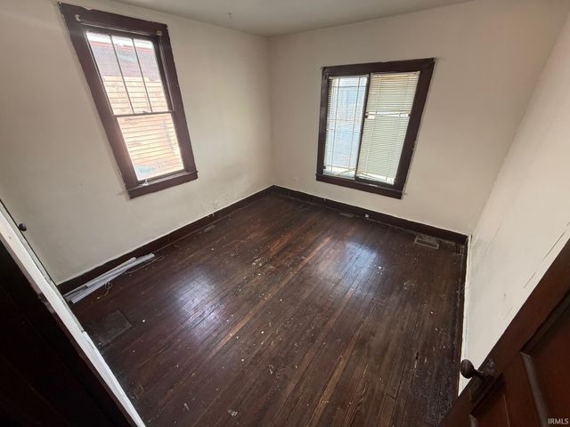 1019 S Bedford Avenue, Evansville, IN 47714