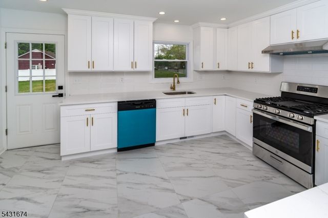 69 Fairmont Ave, Somerville Boro, NJ 08876