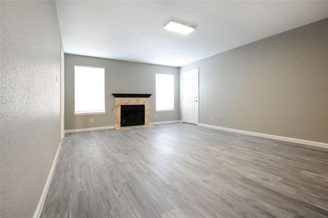 9700 Leawood Boulevard 2110, Houston, TX 77099