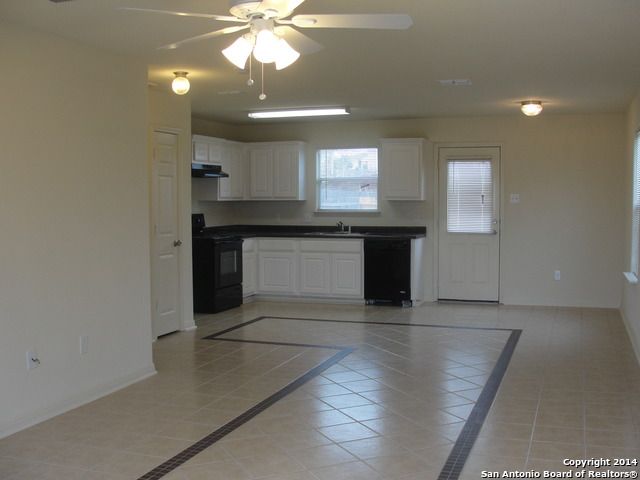 11246 Magic Canyon, San Antonio, TX 78252