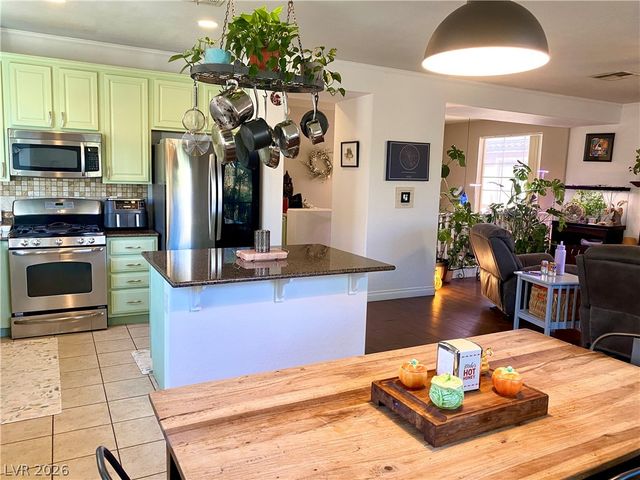 5944 Gold Horizon Street, North Las Vegas, NV 89031