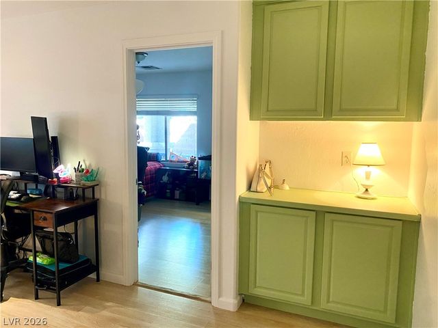 5944 Gold Horizon Street, North Las Vegas, NV 89031