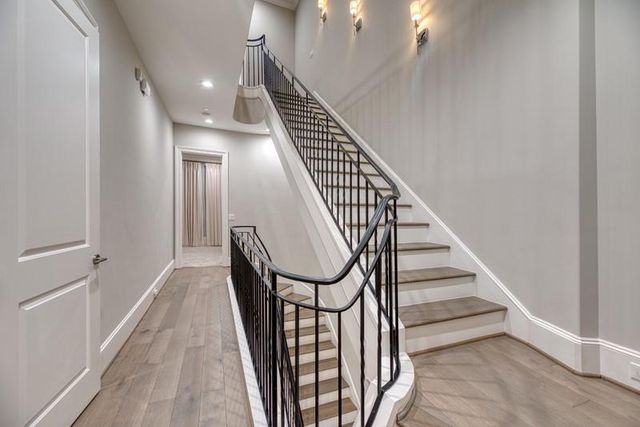 1913 Revere Street, Houston, TX 77019