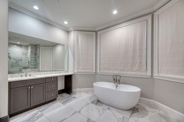 1913 Revere Street, Houston, TX 77019