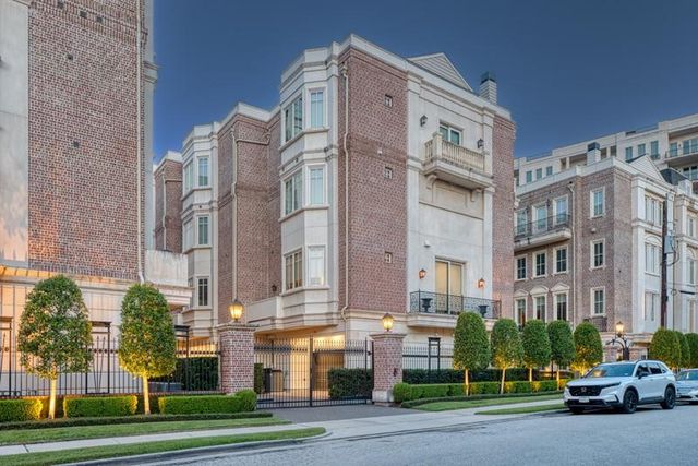 1913 Revere Street, Houston, TX 77019